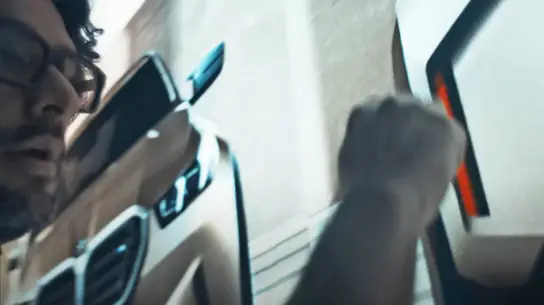 Два бегемота с мощным сердцем: BMW приоткрыла завесу тайны над гибридными моделями M5 и M5 Touring 2025 года