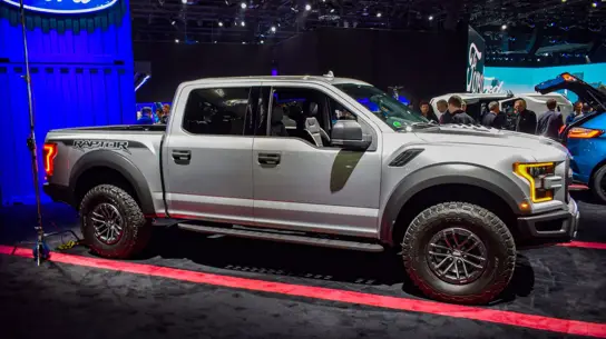 Такого пикапа Ford еще не продавал: новая 720-сильная версия F-150 появится в Бразилии