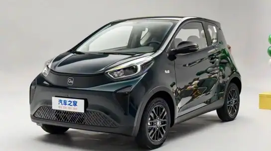 Маленький, но полезный: Chery представила свой вариант Smart