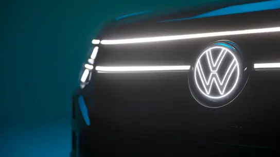 VW готовит три гибридные модели: бренд не спешит с электричеством