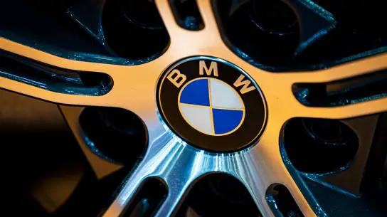 Не жрут масло и ездят более 40 лет: названы самые надежные модели BMW M
