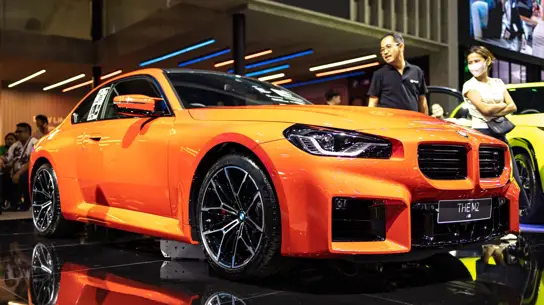 BMW порадует владельцев фальшивыми звуками и иммитацией переключения передач