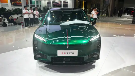 Hongqi T08 ворвался в Гуанчжоу: новый флагманский электрокроссовер удивил масштабом и технологиями