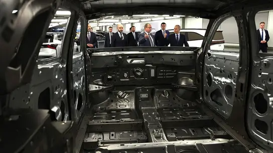 АВТОВАЗ сэкономил на новинке, но списал 20 млрд рублей: Веста заменит кроссовер