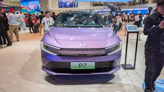 Honda в Китае решила не спорить с трендами: Ye P7 и Avancier играют в паре