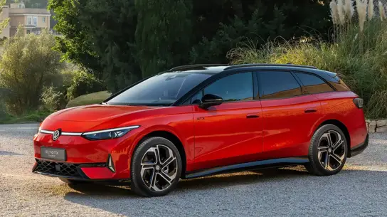 Volkswagen представил сразу две мощные новинки: ID.3 GTX и ID.7 GTX Tourer