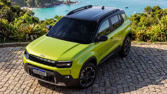 Jeep подтянул Avenger до уровня Compass: маленький кроссовер заметно изменился
