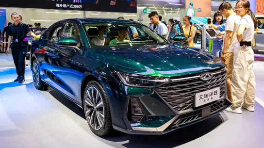 Chery не может тягаться с российским брендом: почему марка покидает Россию