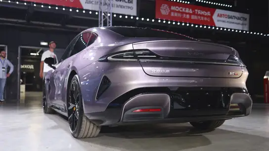 Китайцы отказались от выпуска авто для нищих: массовый рынок останется без машин
