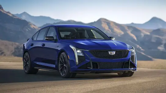 Cadillac CT5-V Blackwing Deep Ocean Edition: шторм на дорогах США