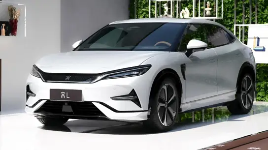 Посмотрите на совершенно новый BYD Song Plus: кроссовер, который установит новые стандарты
