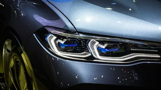 BMW поможет россиянам запчастями