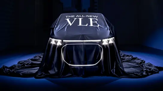 Ослепительный дебют: первое фото электрического минивэна Mercedes-Benz VLE