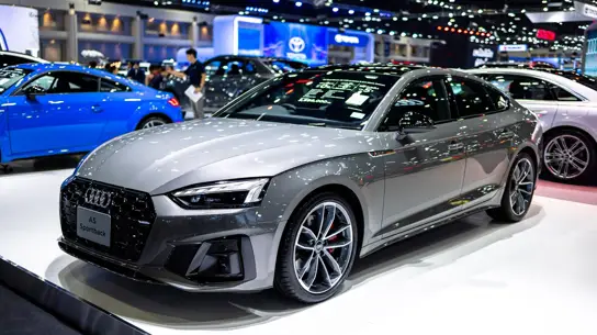 Немецкая премиум-дуэль изменилась: Audi вырвалась вперёд за счёт китайских поставок