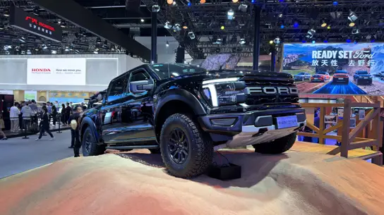 Ford собрал в Пекине всё: от кабриолета до пикапа Raptor