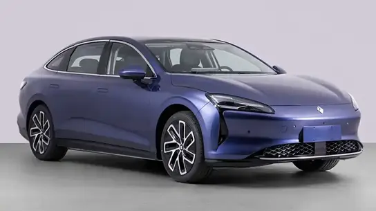 Конкурент Toyota Camry неожиданно сменит название и станет экологичнее: подробности