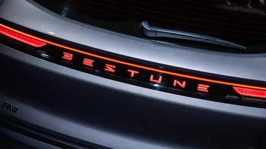 Автомобили LADA теперь будут не нужны: распродажа китайских машин объявлена в России