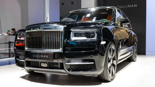 102 Rolls-Royce Cullinan хоть сейчас на помойку: британцы сильно накосячили
