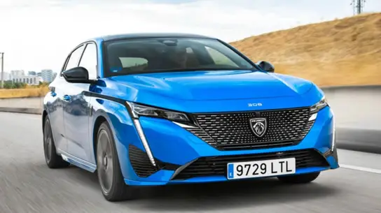 Лев готовится к нападению: Peugeot увеличила мощность своего бестселлера
