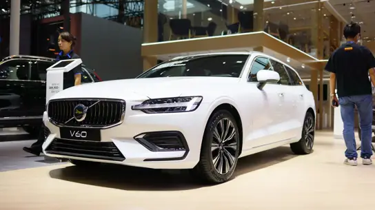 Электромобили спасли Volvo: рост продаж на 54%, но впереди сложные времена