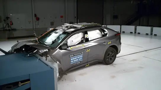 Toyota подвела в неожиданный момент: безопасность машин на низшем уровне в истории