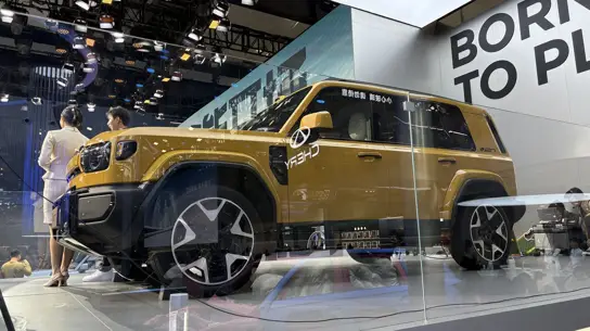 Для России пойдет: новые внедорожники аккупируют автосалоны Exeed