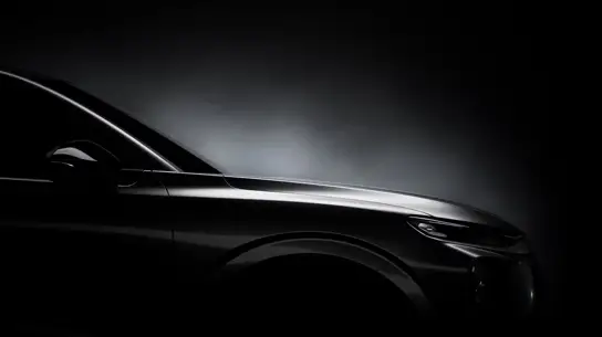 Audi анонсировала новый Q3: уже без выхлопа, но с пиксельными фарами