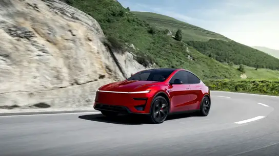 Tesla Model Y против Chevrolet Equinox EV: разоблачаем главные различия моделей