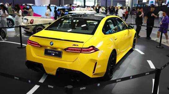 Внимание, водители BMW: модели 3, 4, 5 серии и X3 2025 отзывают по срочной причине