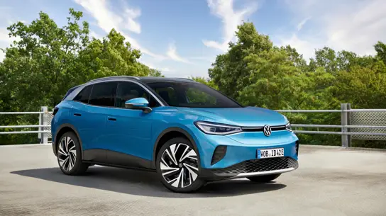 Volkswagen увеличил запас хода и «подкинул» электрических «лошадей» своему флагману