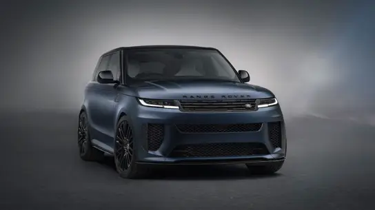 JLR снова на паузе: на производство Range Rover не хватает деталей