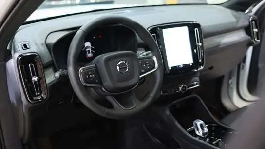 EX60 получит Google Gemini, но Volvo ударила по автоподпискам: «брать деньги за уже установленное — выстрел в ногу»