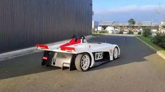 Рестомод наоборот: вместо V8 — батарея и 3D-модель кузова: французский кабриолет стал болидом