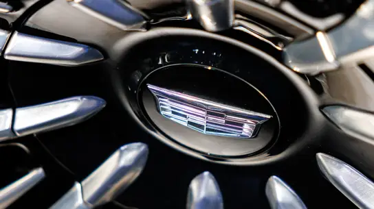 Кадровая революция: Cadillac переманил маркетолога из Uber