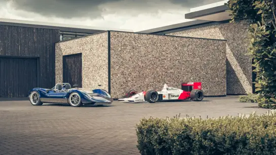 Создатель McLaren MP4/4 разработал ретро-автомобиль с 7,0-литровым V8