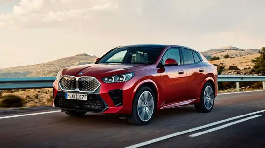 Новый BMW iX2 стал дешевле, но богаче — что-то пошло не по плану