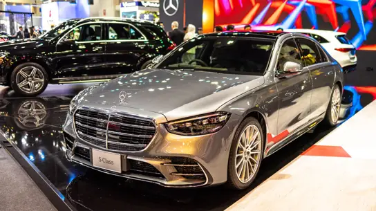Премиум больше не гарантирует рост: Mercedes неожиданно теряет позиции