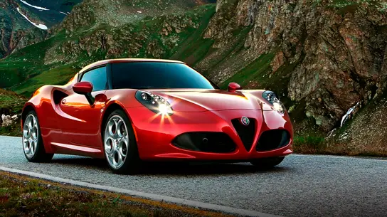 Alfa Romeo 4C возродится в виде электромобиля