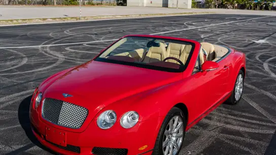 Bentley по цене Toyota: роскошный кабриолет продали за $32 тысячи