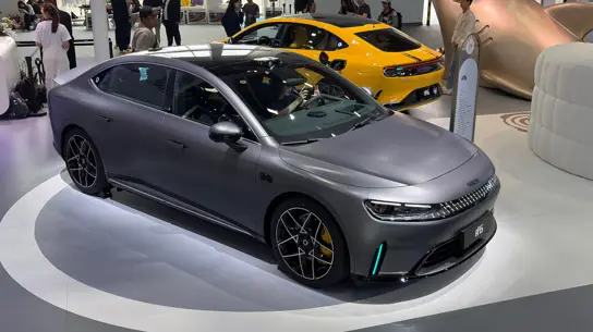 В Пекине показали новый Smart #6 EHD: гибрид с запасом хода более 1000 км