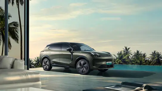 Lynk & Co представила умный кроссовер с ультрароскошным интерьером