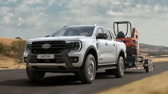 Рабочая лошадка с экономичным мотором: Ford представил новую версию компактного пикапа