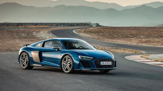 Audi намекнула на возвращение бензинового суперкара, но это будет не R8