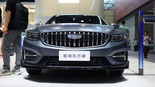 Продажи авто в Китае за июль: Geely бьёт рекорды, Xiaomi растёт, а Li Auto теряет