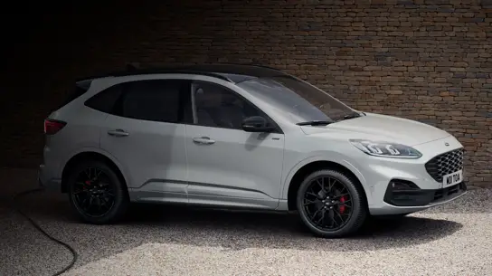 Ford снова пугает владельцев: гибридный Kuga может загореться