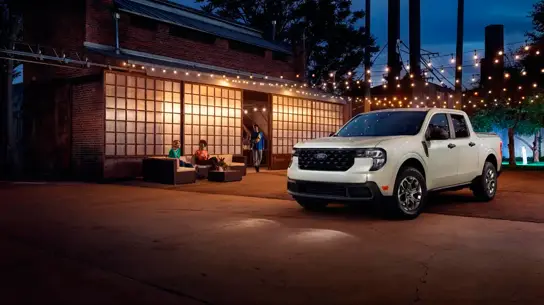 Владельцам Ford Maverick теперь нельзя парковаться задним ходом