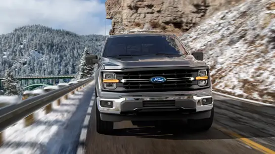 Ford пошел против тренда: в F-150 2026 года вернулась «дедовская» приборка
