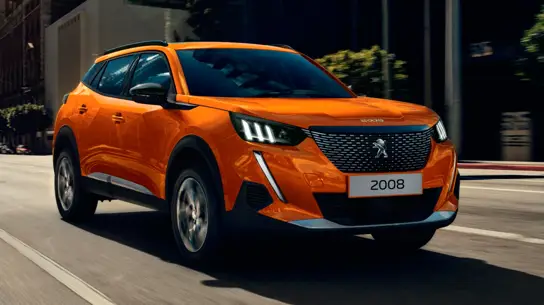 Маленький гибридный кроссовер Peugeot получит микроскопический запас хода на электротяге
