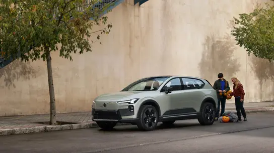 Первый Volvo без Китая, но с амбициями: ключевой электрокроссовер уже здесь