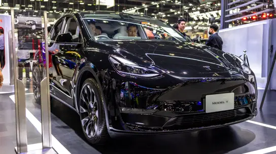 Tesla Model Y: NHTSA закрыла дело по рулю без отзыва